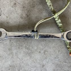 HUSKY 15/16 in. 12-Point SAE RATCHETING COMBINATION WRENCH