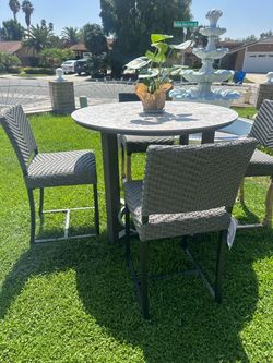 6 pc new outdoor table set