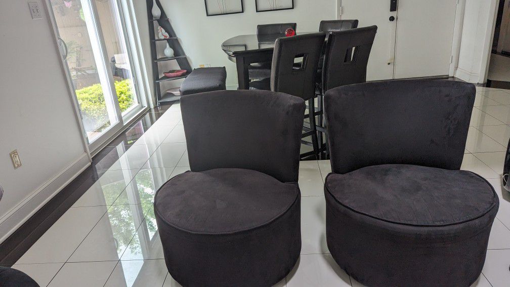 Beautiful Black Swivel Chairs For Sale!!!