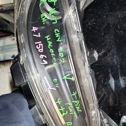 2017 Chrysler 200 Right Headlight 