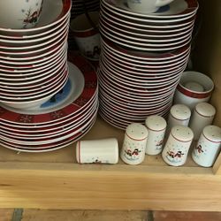 Christmas Dishes  For 20  Plates,bowls,cups. Not Plastic. It’s China 