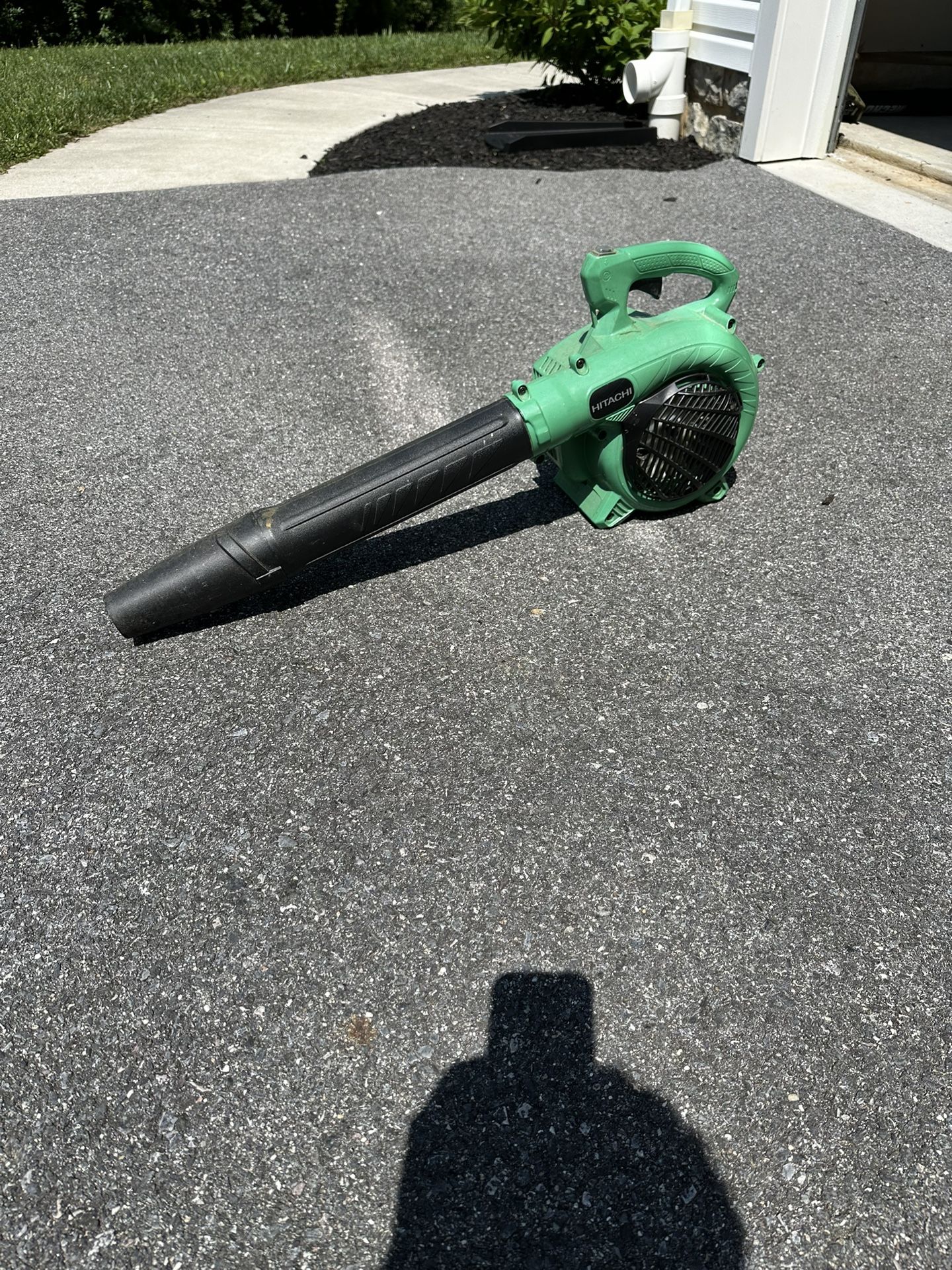 Hitachi RB24EAP Leaf Blower