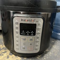 InstaPot - Barely Used  