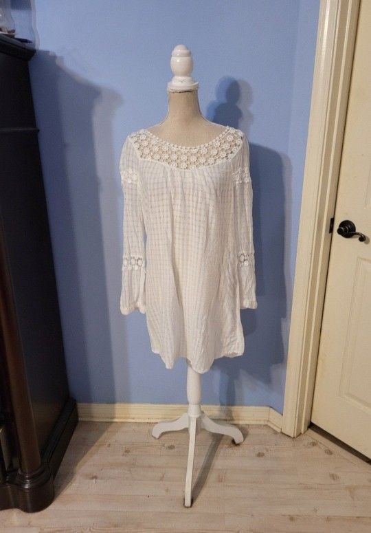 Hannah Medium Womens Blouse