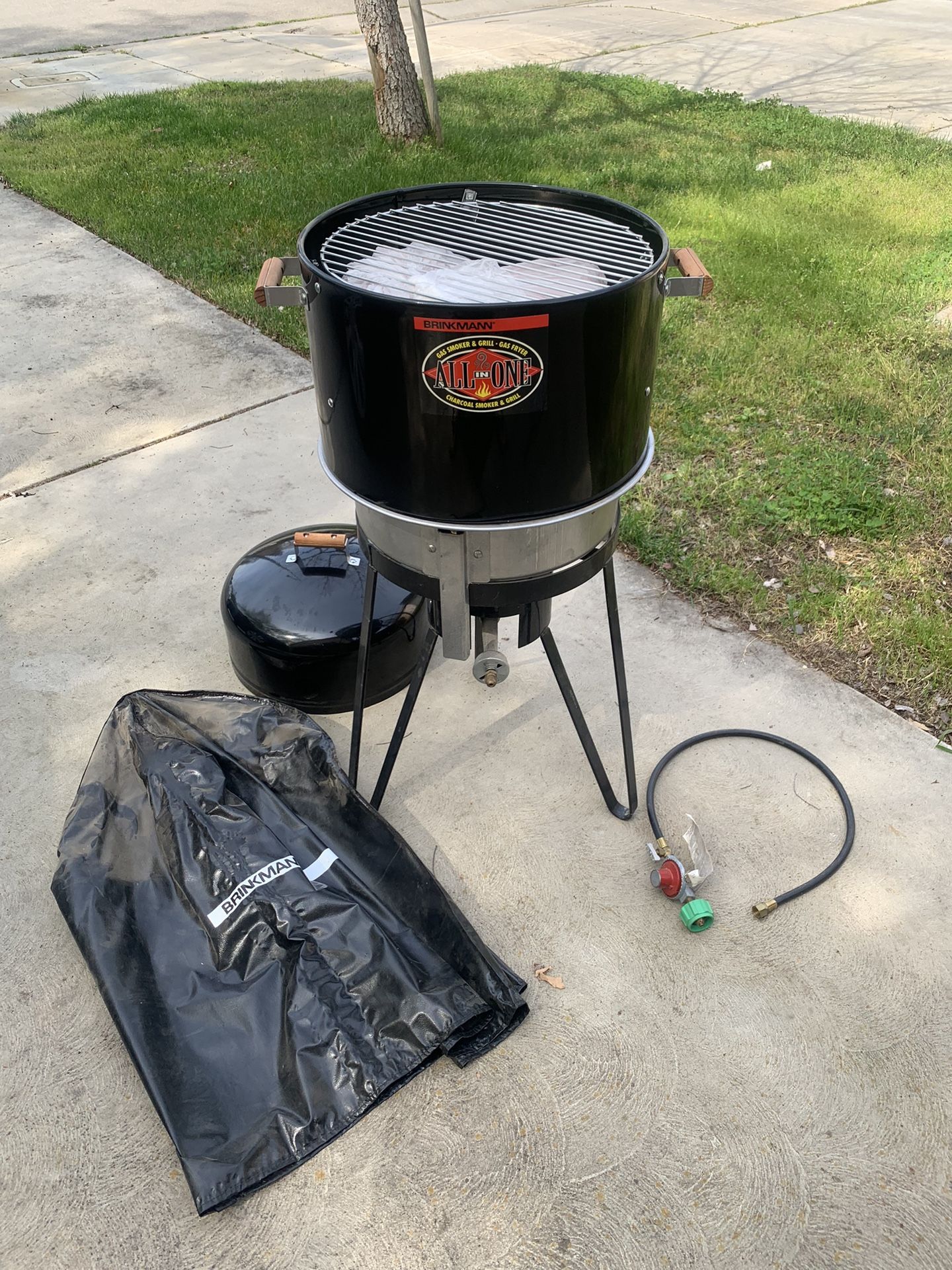 Brinkmann All-In-One Gas & Charcoal Smoker, Grill & Fryer