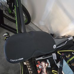 Adult Ozone Bike ....pick Up Only