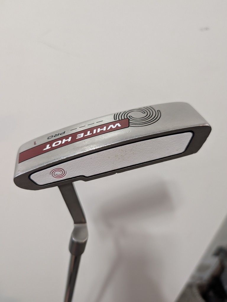 Odyssey White Hot Pro Putter With Head Cover 34 in.