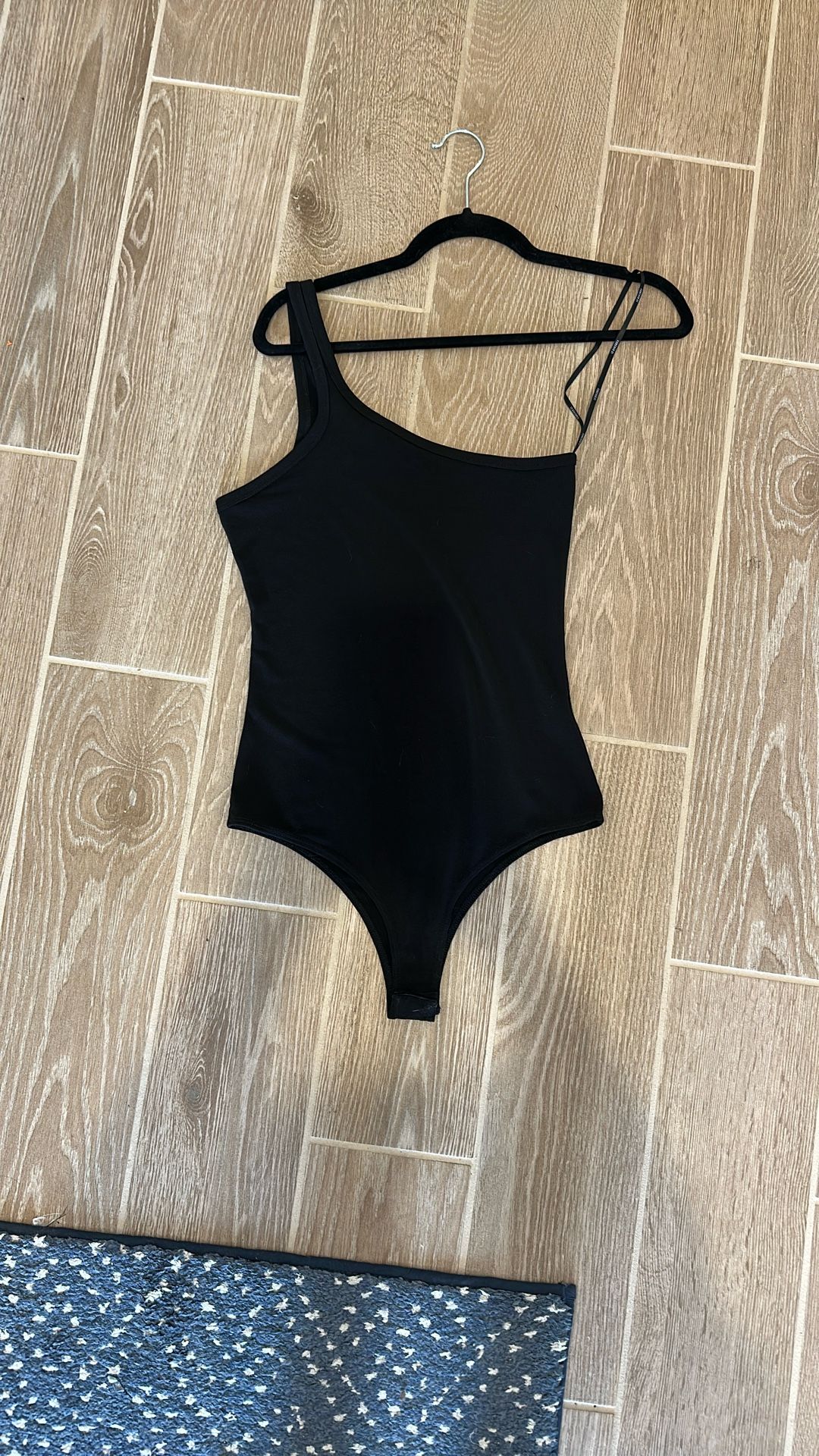 M - Forever 21 Single Strap Bodysuit