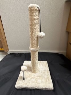 Cat Scratching Post with Toy Balls