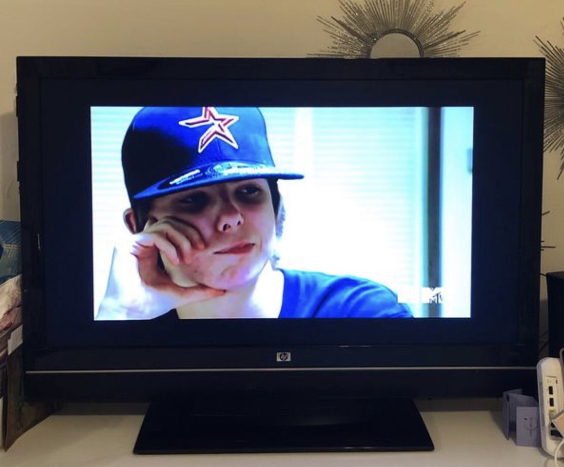 Hp LC3760N High Definition LCD Television
