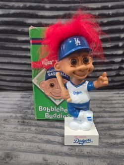 Dodgers troll Bobble Head