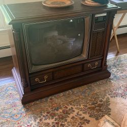 Vintage TV Silvania
