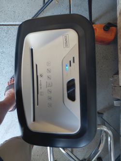 Paper shredder