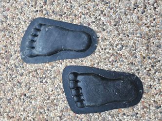 Concrete mold_ Feet