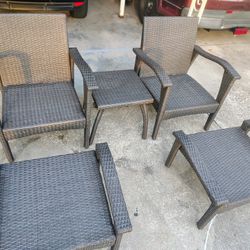 5 Piece Poly Resin Outdoor Patio. Seating Set