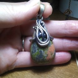 Unikite Pendant 