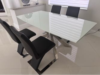 Expanding Dinning Glass Table (No chairs) WAS $4600 NOW $575