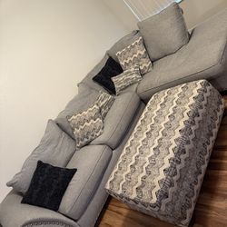 L Shaped used Couch With Lounge Chair With Ottomon