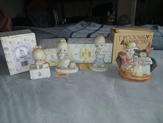 vintage lot of 4 authentic Precious Moments porcelain figurines,