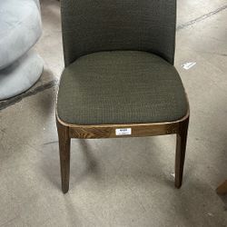 Dark Green Accent Chair With Wooden Legs