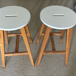 Barstools/kitchen stools