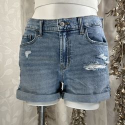 Old Navy Women’s Size 6 Boyfriend Denim Shorts Light Wash Distressed