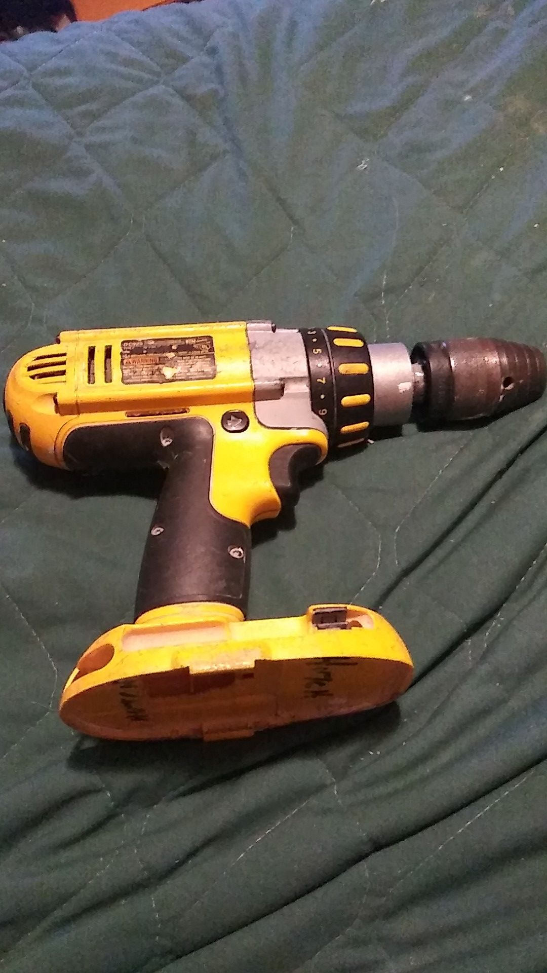 Dewalt 18 volt hammer drill