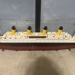 Lego Titanic