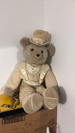 Groom Tilly Bear
