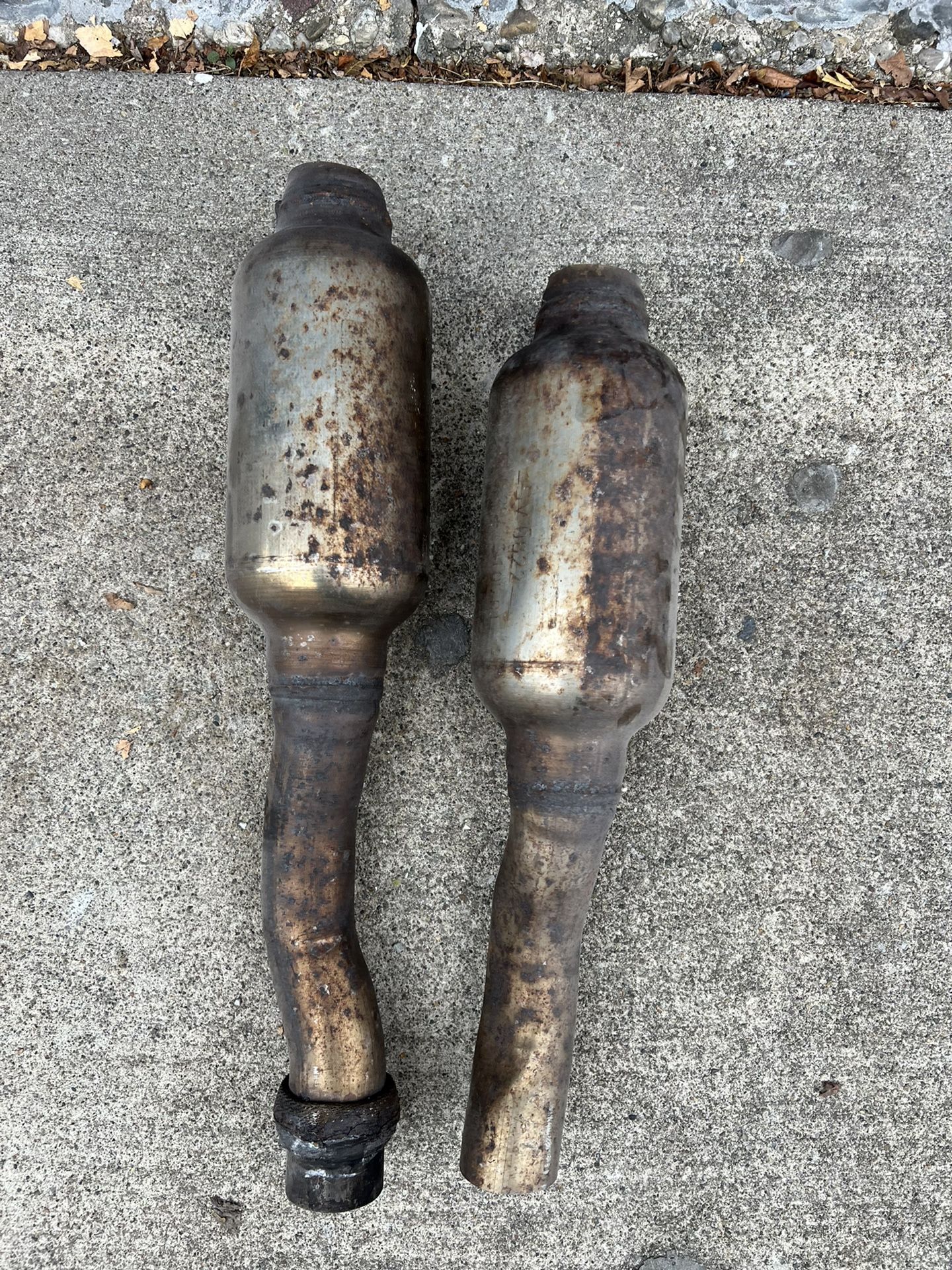 Mercedes C300 Resonators