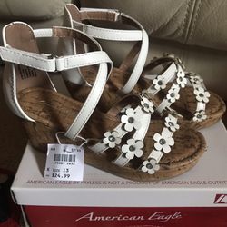 American Eagle Girls Wedge Size 13