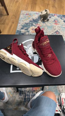 Nike Lebron 16 “King”