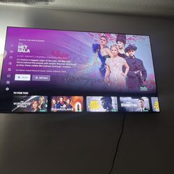 Samsung 65” smart tv with wall mount $400