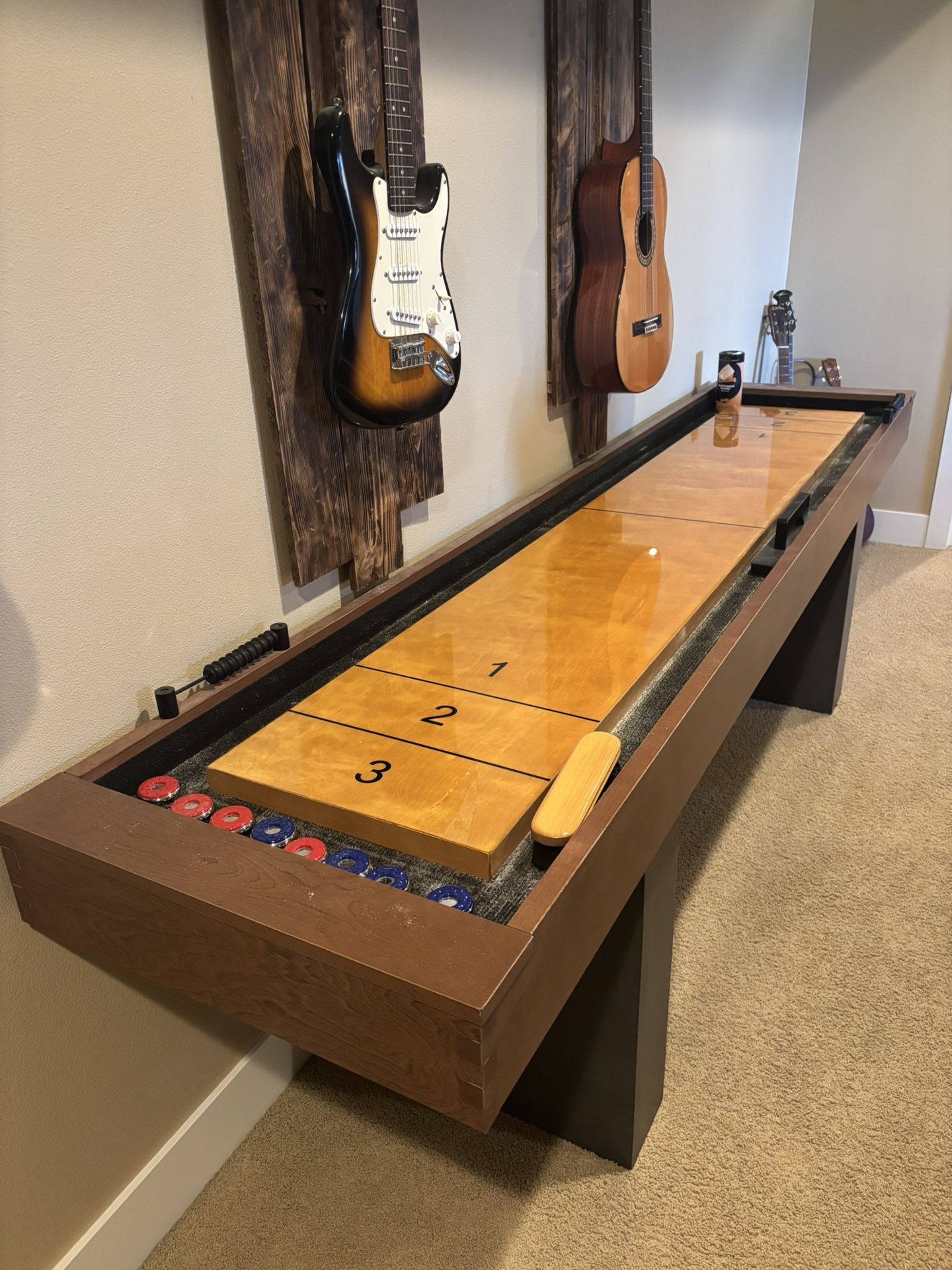 Barrington 9 ft Shuffleboard Table – Excellent Condition – Complete Set