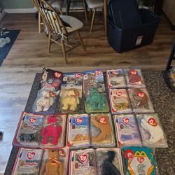 11 Ty Beanie Babies