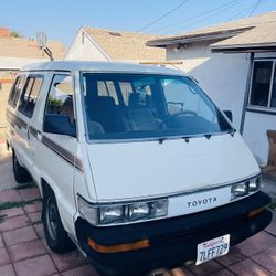 1986 Toyota Van
