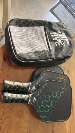 Pickleball Paddle Set