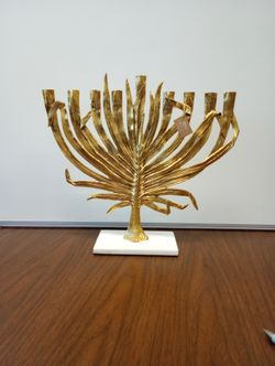 Aram Palm Menorah