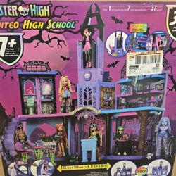 Monster High Haunted High School
