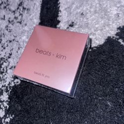 Kim Kardashian Beats Fit Pro