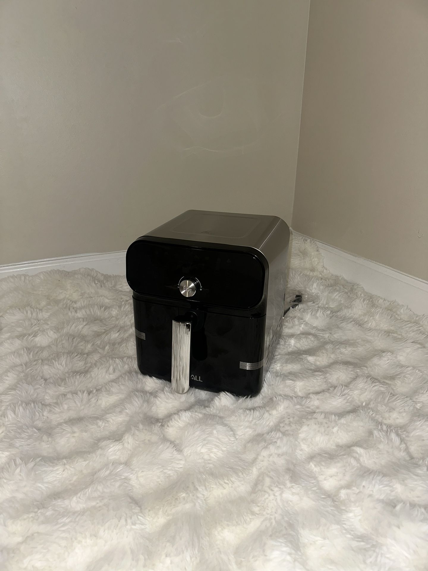 AIR FRYER AF06D02-M