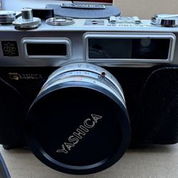 Yashica  Electro 35 Camera