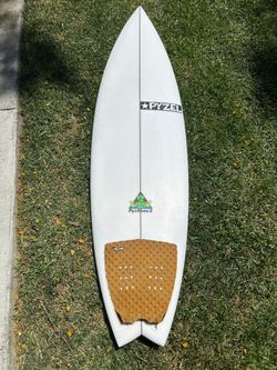 Pyzel Pyzalien 2, surfboard, 5’8”