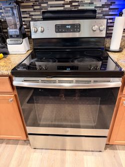 GE Stainless Steel Electric Range - OBO