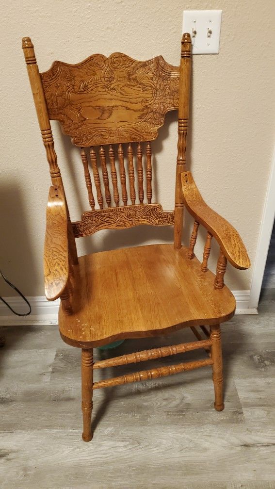 Vintage Wood Chair And Side Table