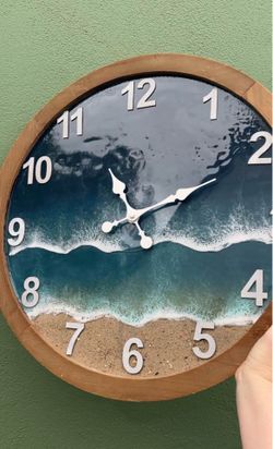 Handmade resin ocean clock