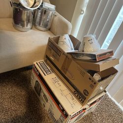 Halo Remodel 6-in Recessed Lighting + Trims