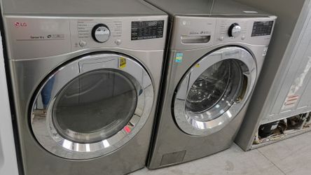 LG front load washer & electric dryer with warranty delivery available fee depends on address 🏠🛣️🛻