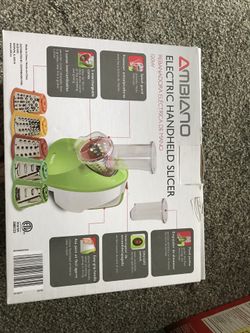 Electric handheld slicer