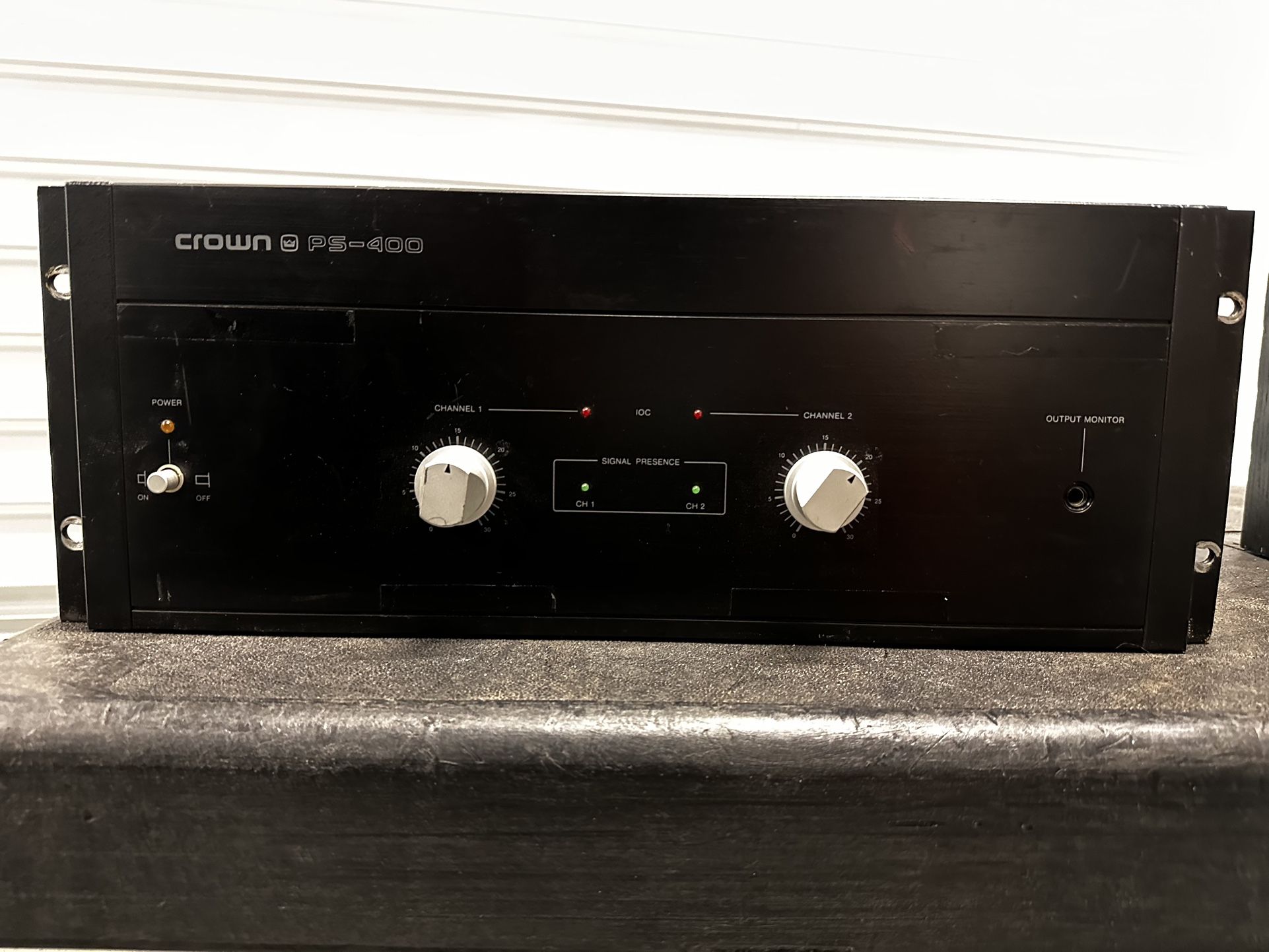 Crown PS400 Power Amplifier